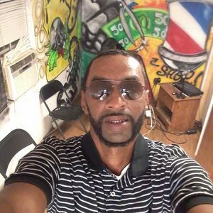 Meet your Posher, Corey